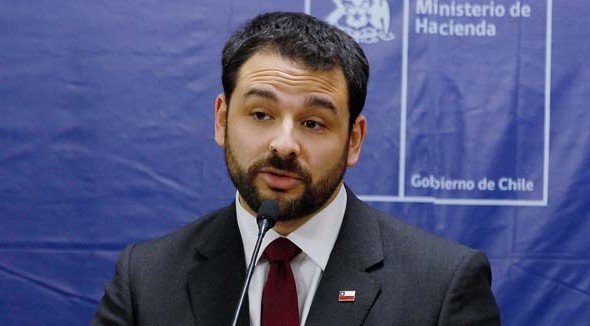 Hacienda defiende a Subsecretario drogadicto 